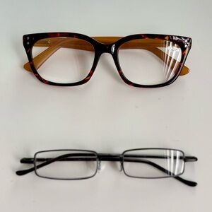 Set of Reading Glasses - Tortoise Shell and Small Black Glasses Set 2x